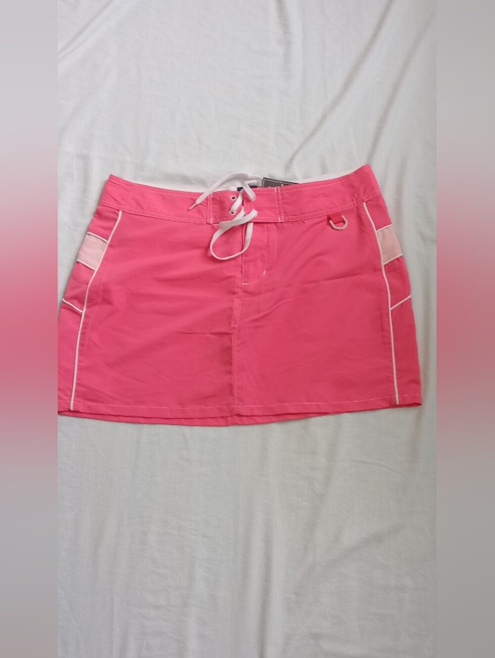 B.U.M Equipment Y2K Hot Pink Skirt NWT